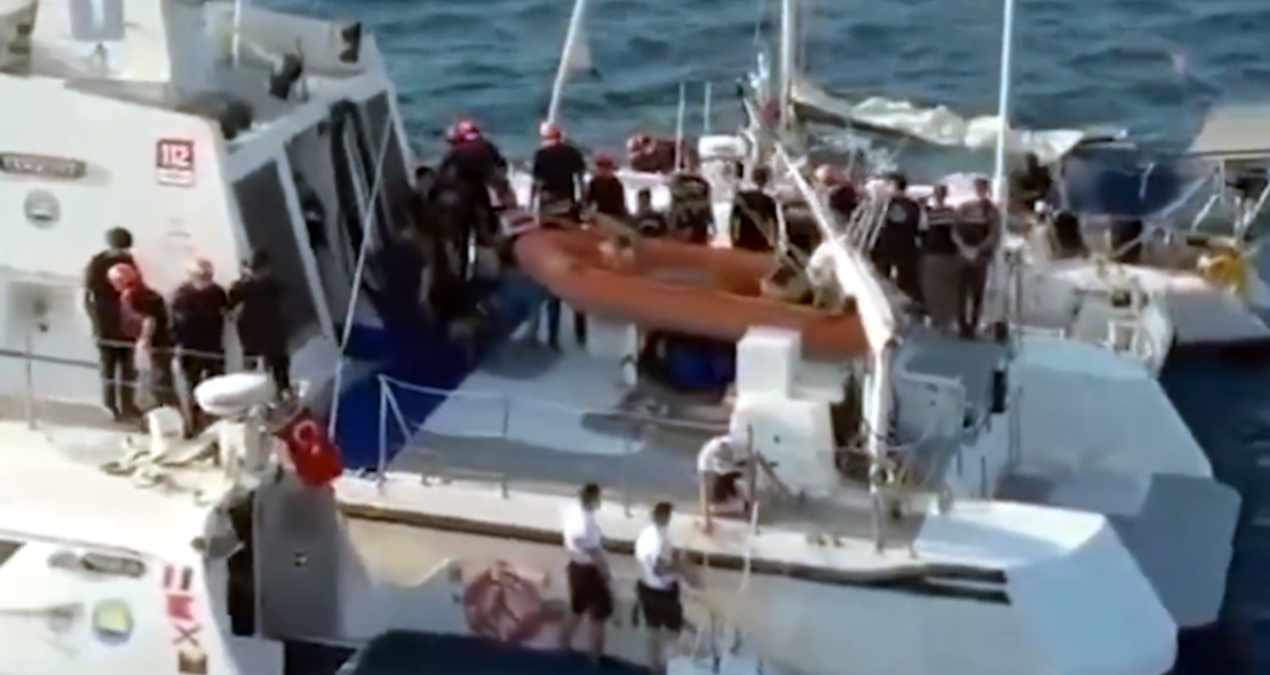 mugla aciklarinda yelkenli tekneye nefes kesen operasyon zGKJhInN