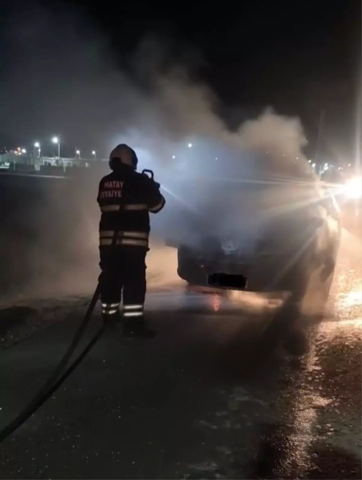 antakyada seyir halindeki otomobilde yangin cikti 4KiwWEvs.jpg