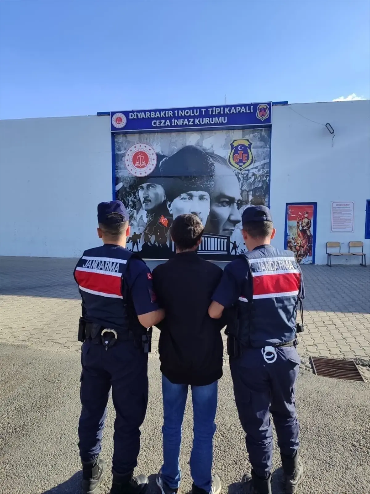 diyarbakirda 69 suclu yakalandi hsECxbeg.jpg