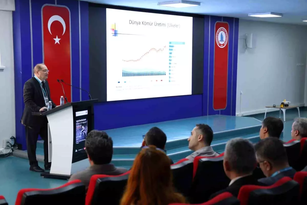 zonguldak bulent ecevit universitesinde tas komurunde mekanize uygulamalari calistayi duzenlendi MYg72mMi.jpg